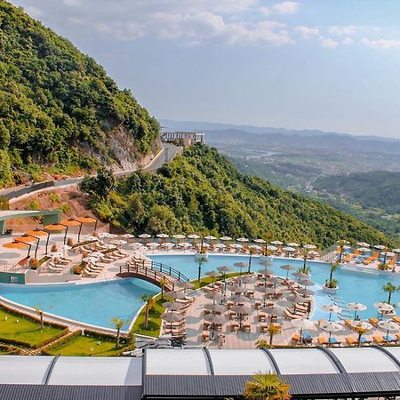 Select Hill Resort Linze Екстер'єр фото