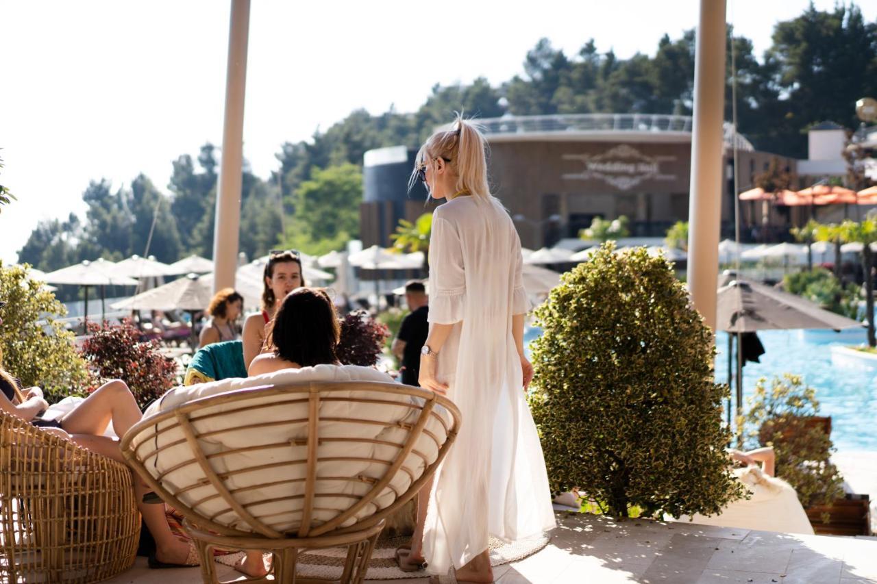 Select Hill Resort Linze Екстер'єр фото