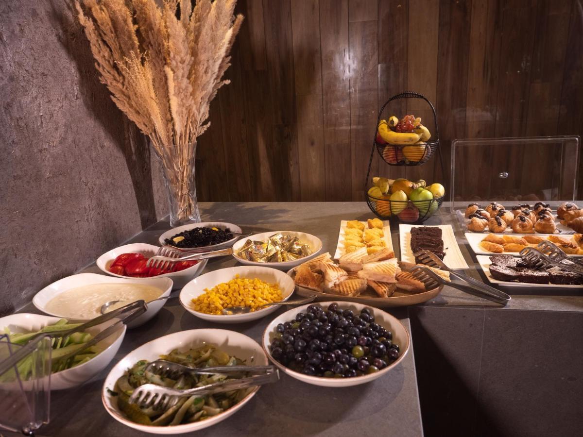 Select Hill Resort Linze Екстер'єр фото