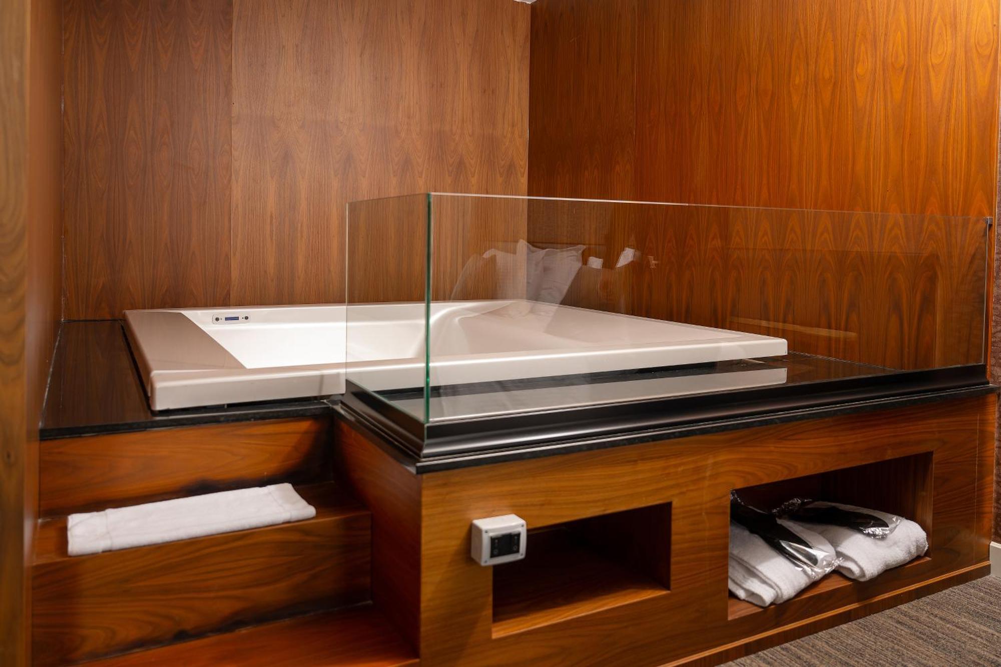 Select Hill Resort Linze Екстер'єр фото