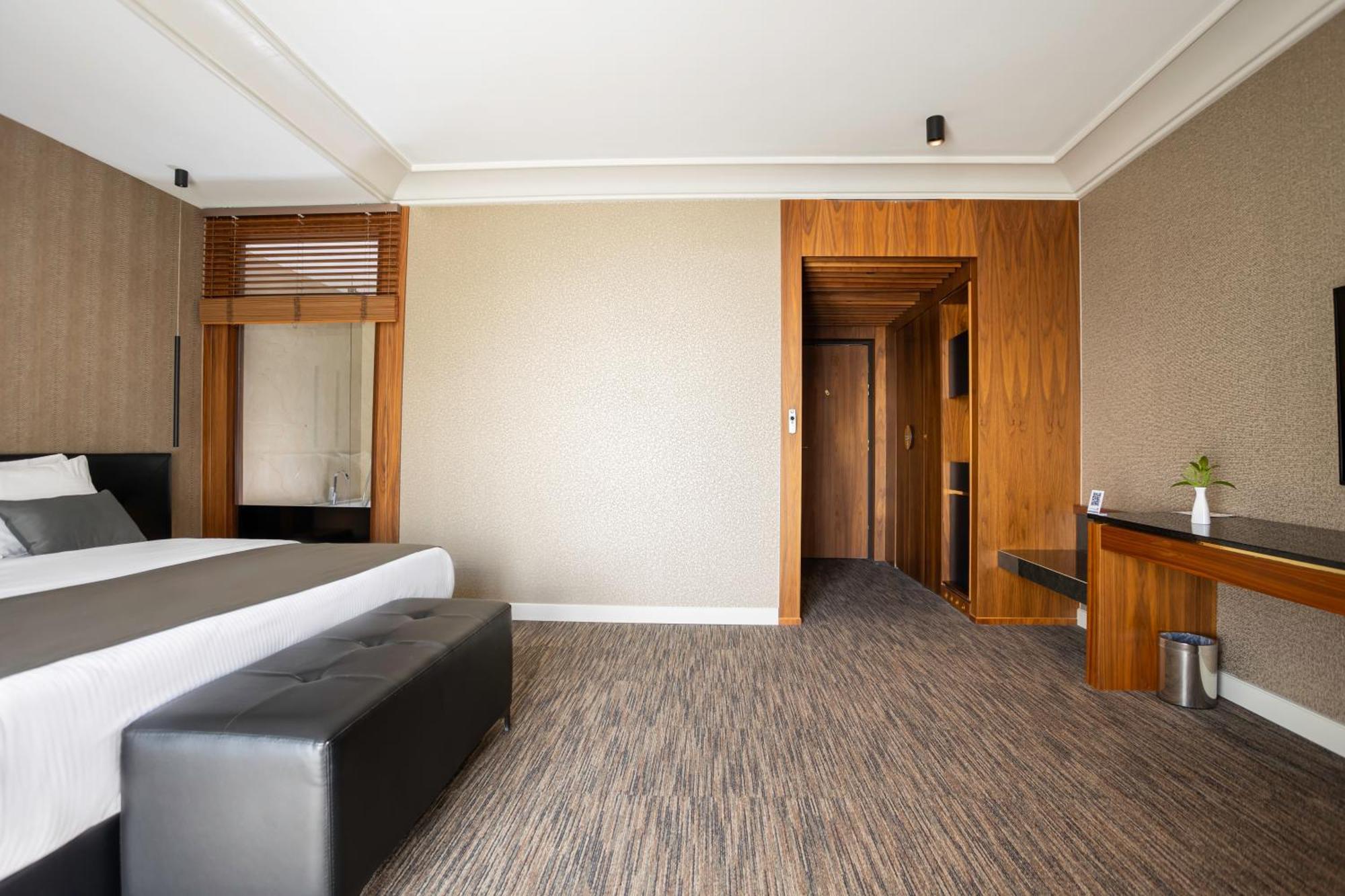 Select Hill Resort Linze Екстер'єр фото