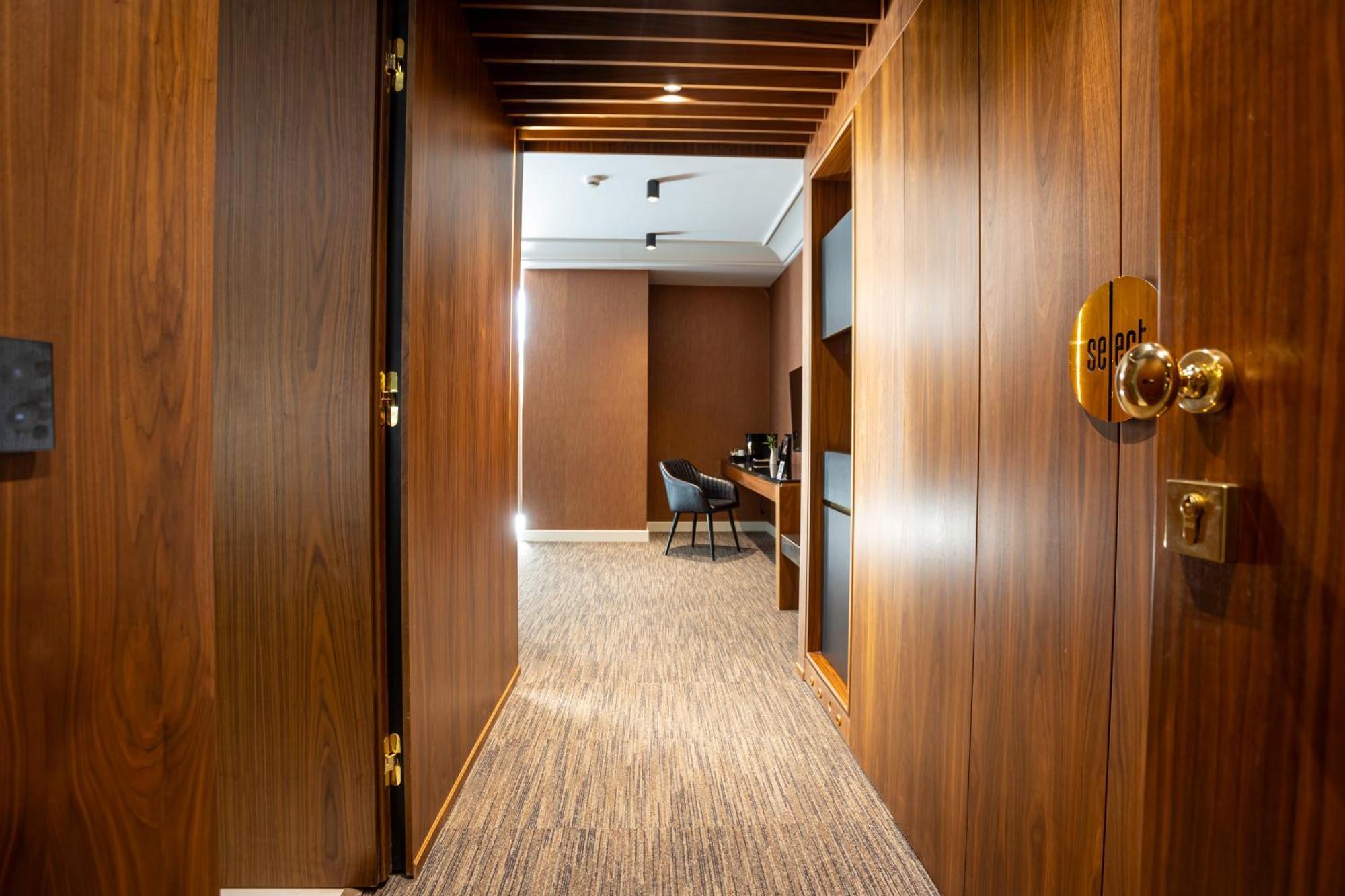 Select Hill Resort Linze Екстер'єр фото