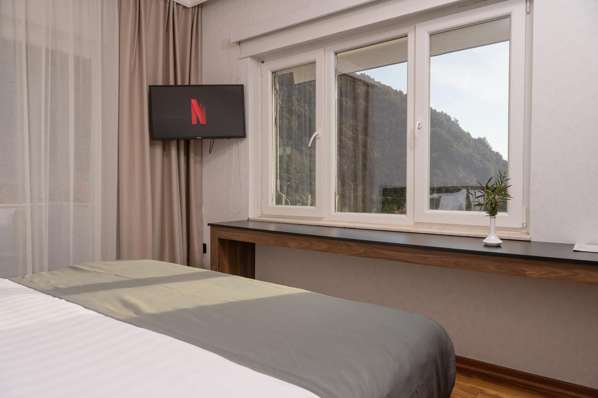 Select Hill Resort Linze Екстер'єр фото