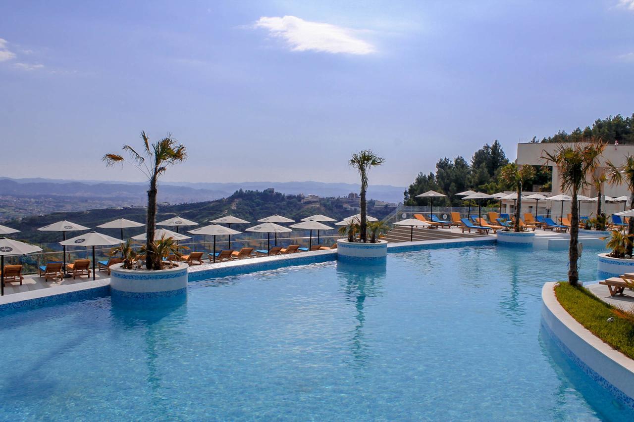 Select Hill Resort Linze Екстер'єр фото